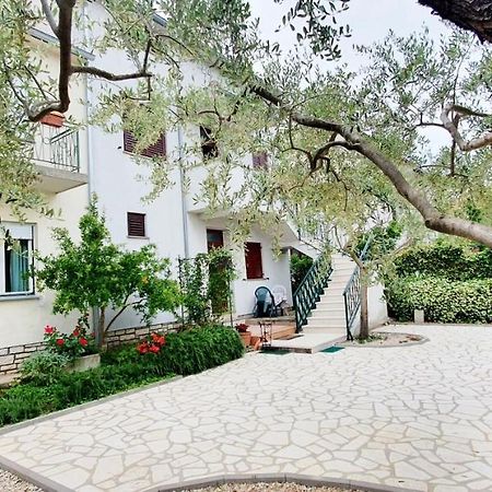 Cecillia Mare Apartments Rovinj Eksteriør billede