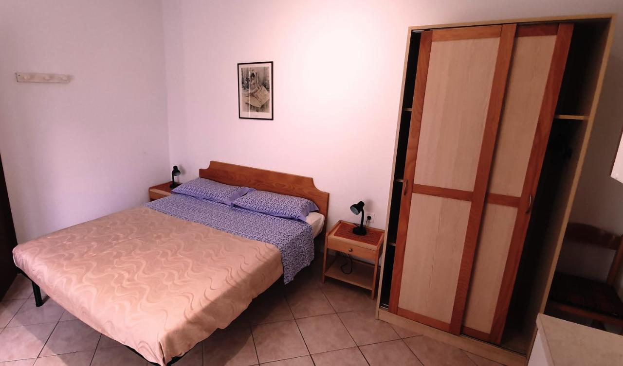 Cecillia Mare Apartments Rovinj Eksteriør billede