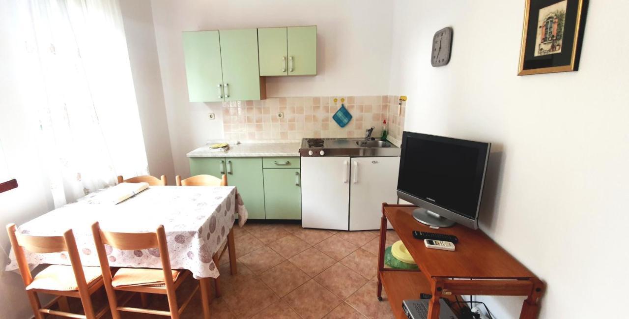 Cecillia Mare Apartments Rovinj Eksteriør billede