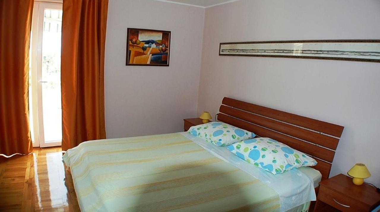 Cecillia Mare Apartments Rovinj Eksteriør billede