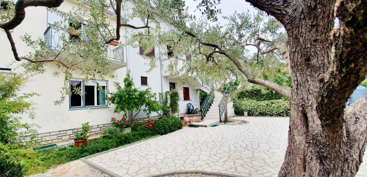 Cecillia Mare Apartments Rovinj Eksteriør billede