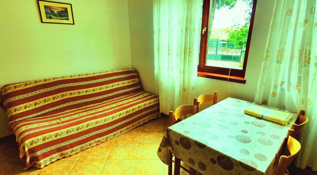 Cecillia Mare Apartments Rovinj Eksteriør billede