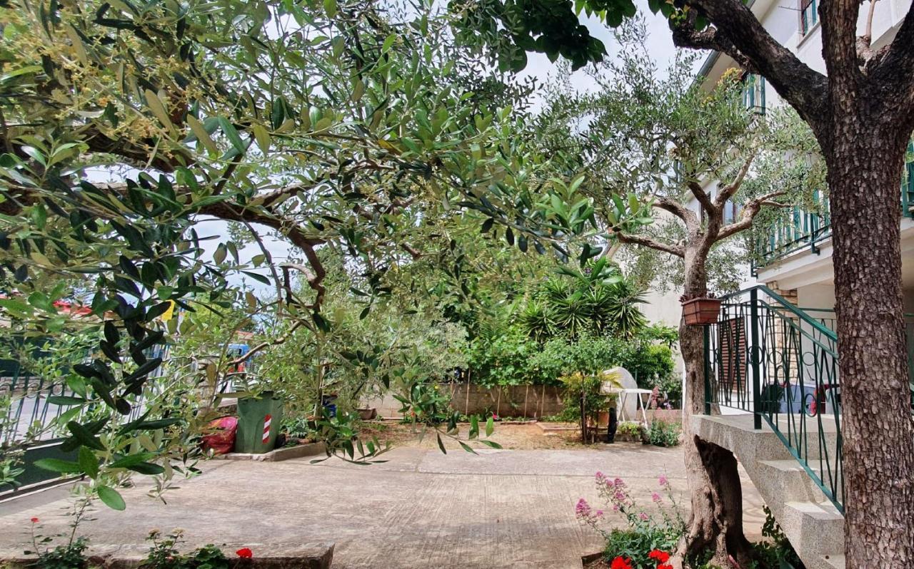 Cecillia Mare Apartments Rovinj Eksteriør billede