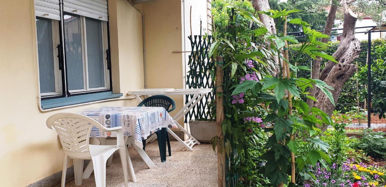 Cecillia Mare Apartments Rovinj Eksteriør billede