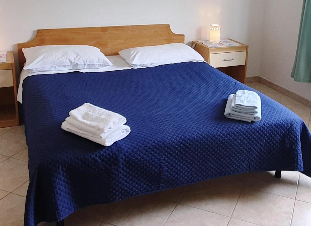 Cecillia Mare Apartments Rovinj Eksteriør billede