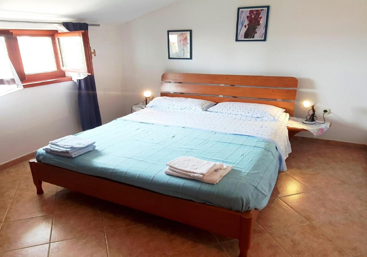Cecillia Mare Apartments Rovinj Eksteriør billede